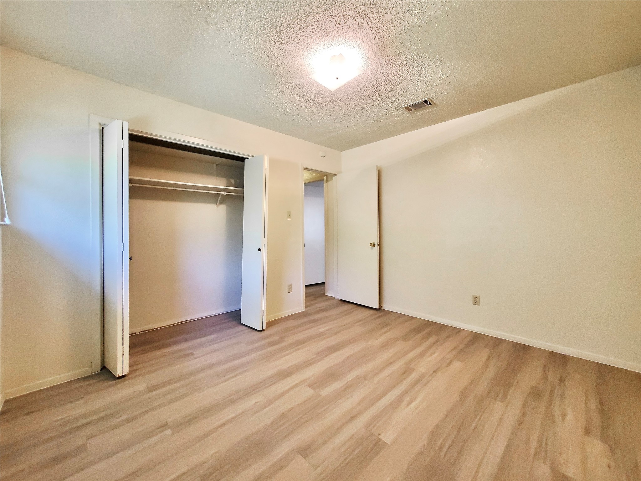 2827 Wilcrest Drive Austin, TX 78748 - Photo 7 of 12