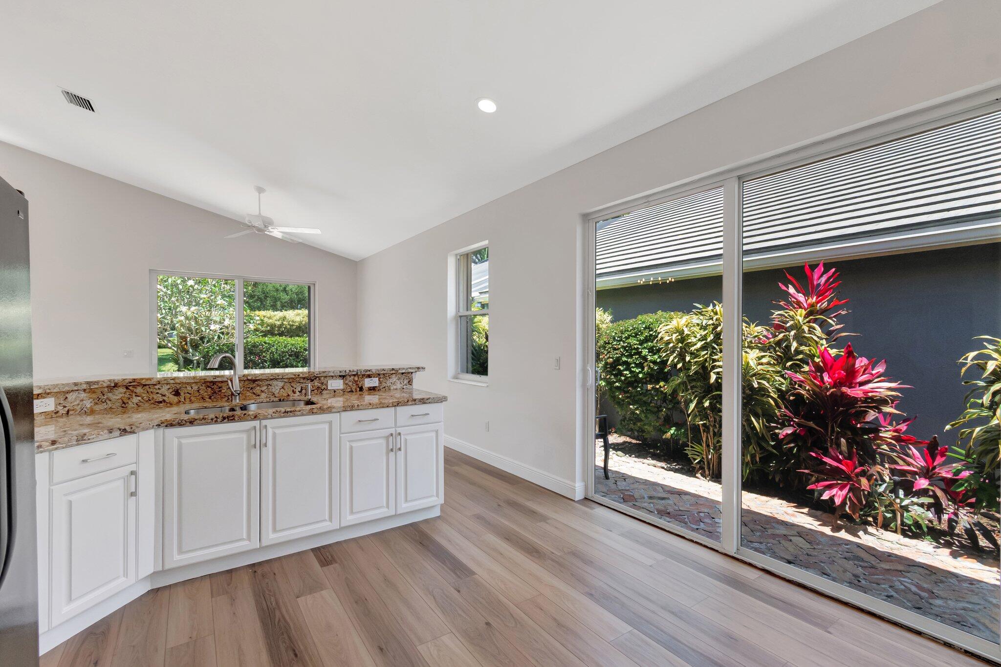 7575 Doubleton Drive Delray Beach, FL 33446 - Photo 13 of 47 Kitchen