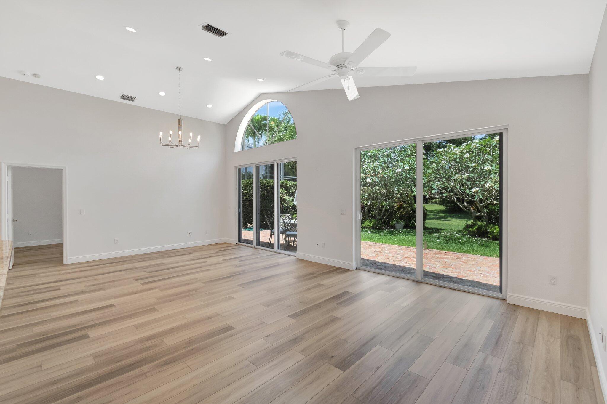7575 Doubleton Drive Delray Beach, FL 33446 - Photo 10 of 47 Living Room