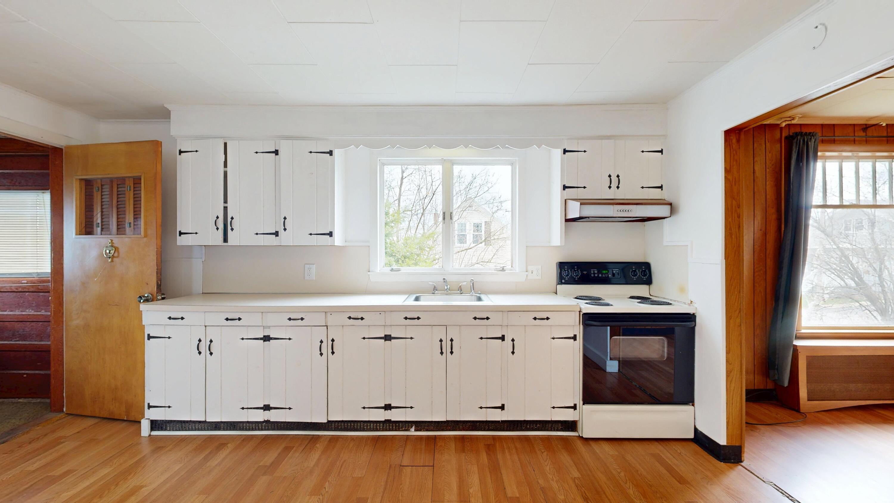 23 Eaton Street Lewiston, ME 04240 - Photo 5 of 40 1st floor kitchen