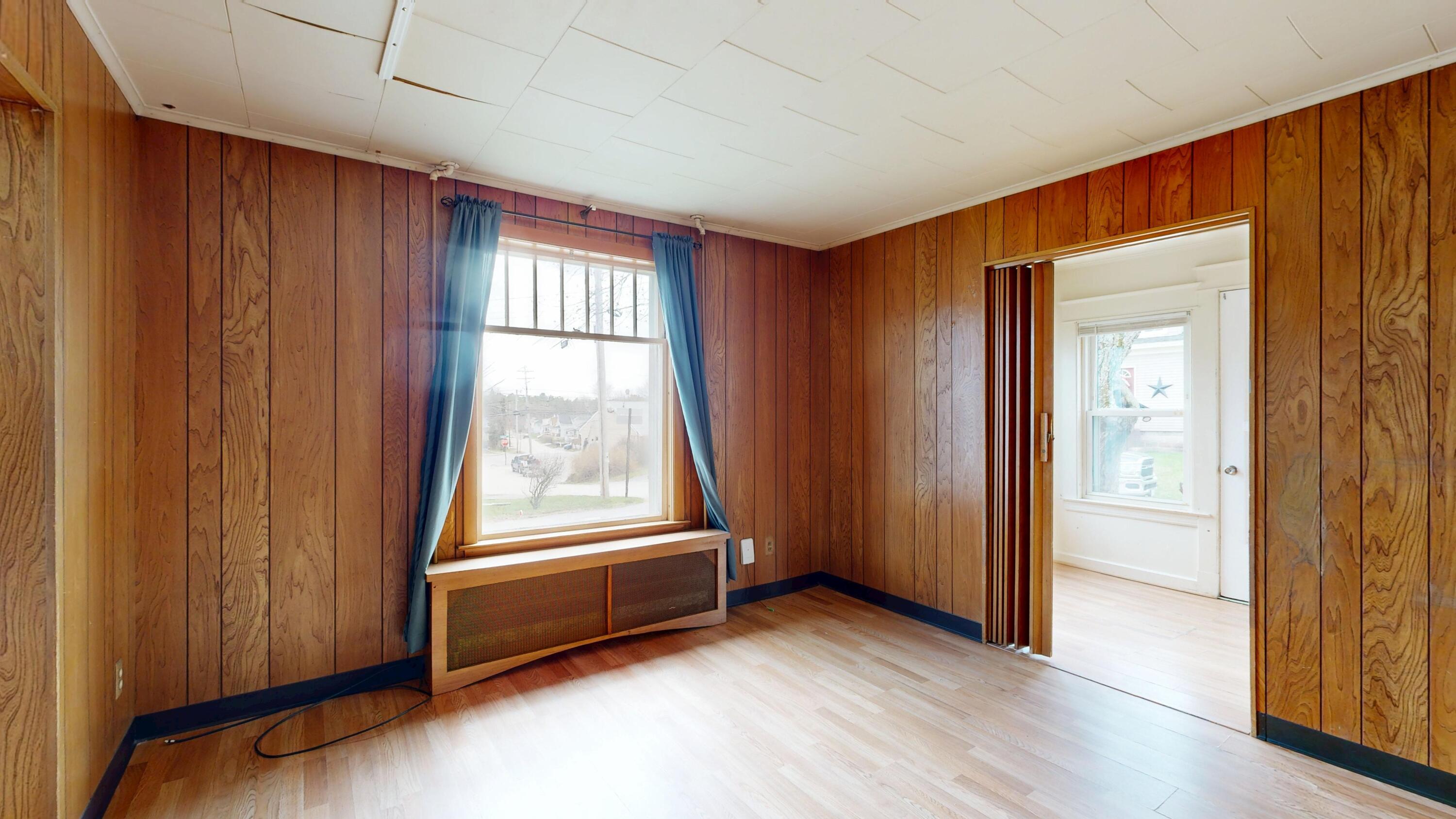 23 Eaton Street Lewiston, ME 04240 - Photo 9 of 40 1st floor living room