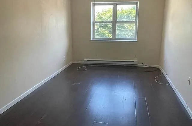 $1,860,000 | 148-08 35th Avenue | Murray Hill - Flushing