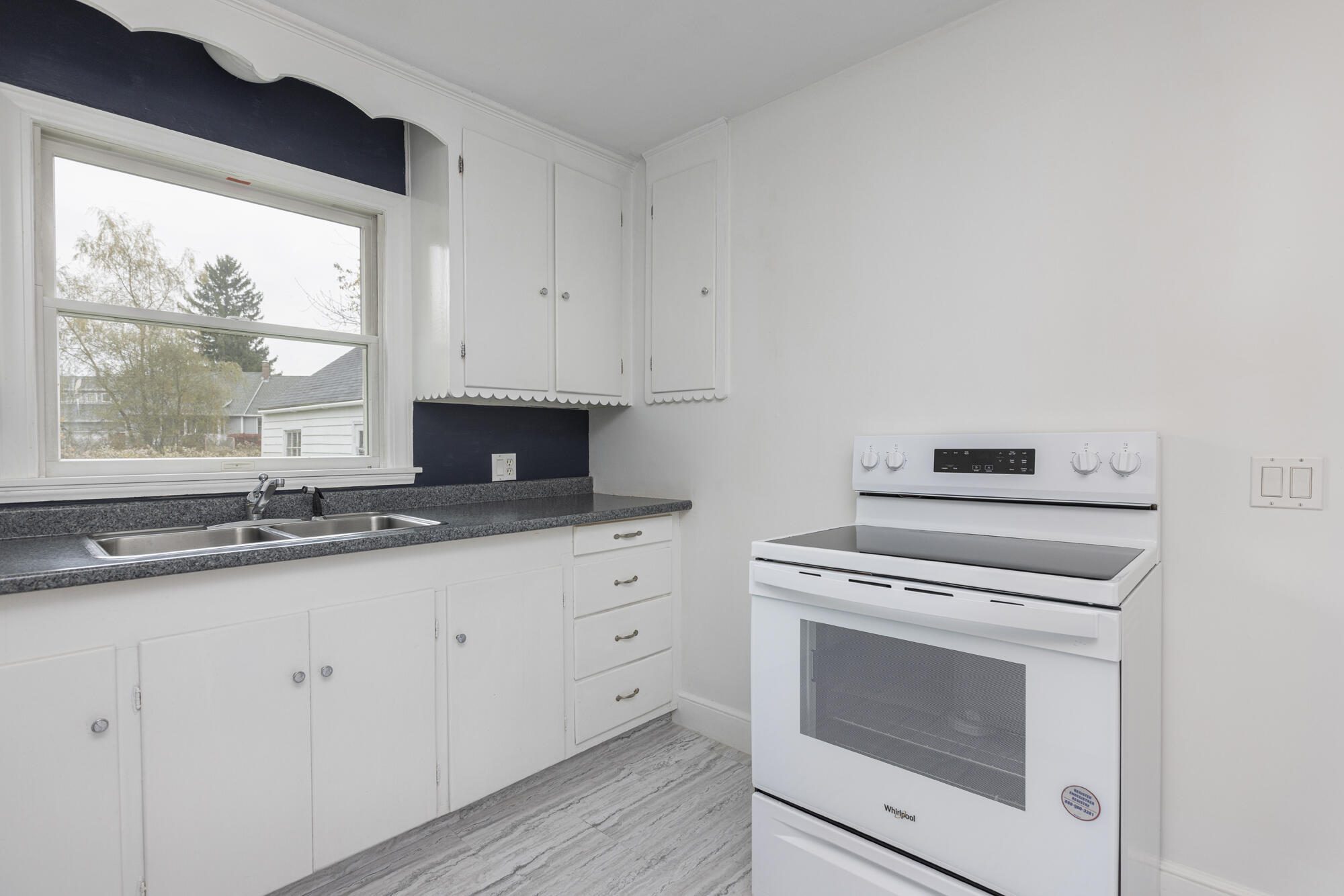63 Kaler Road South Portland, ME 04106 - Photo 10 of 28 63 Kaler_004