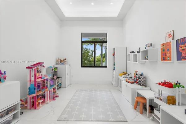 $2,860,000 | 10251 Southwest 136th Street, Miami, FL 33176