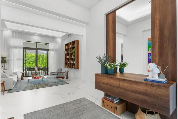 $2,860,000 | 10251 Southwest 136th Street, Miami, FL 33176