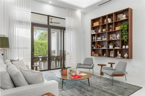 $2,860,000 | 10251 Southwest 136th Street, Miami, FL 33176