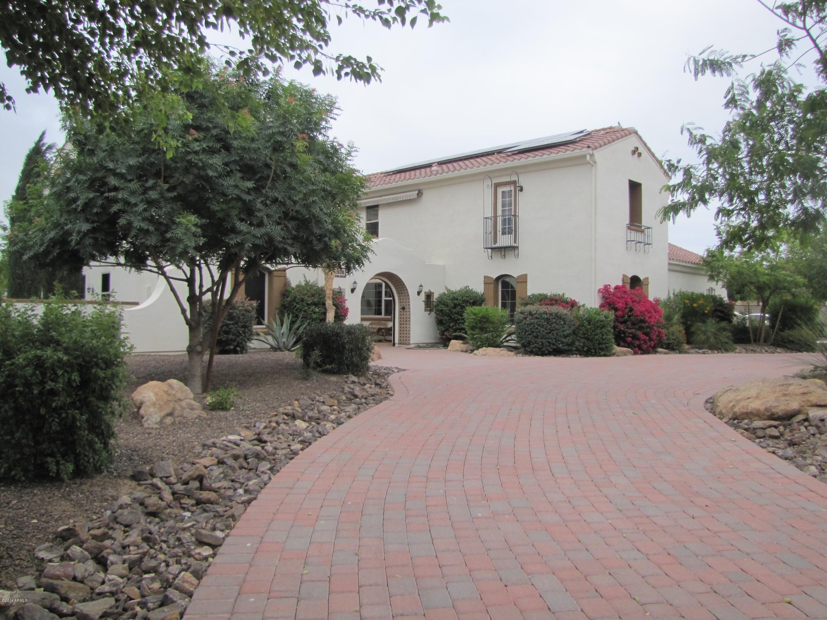 3578 East Redfield Road Gilbert, AZ 85234 - Photo 76 of 127 Front of House Driveway