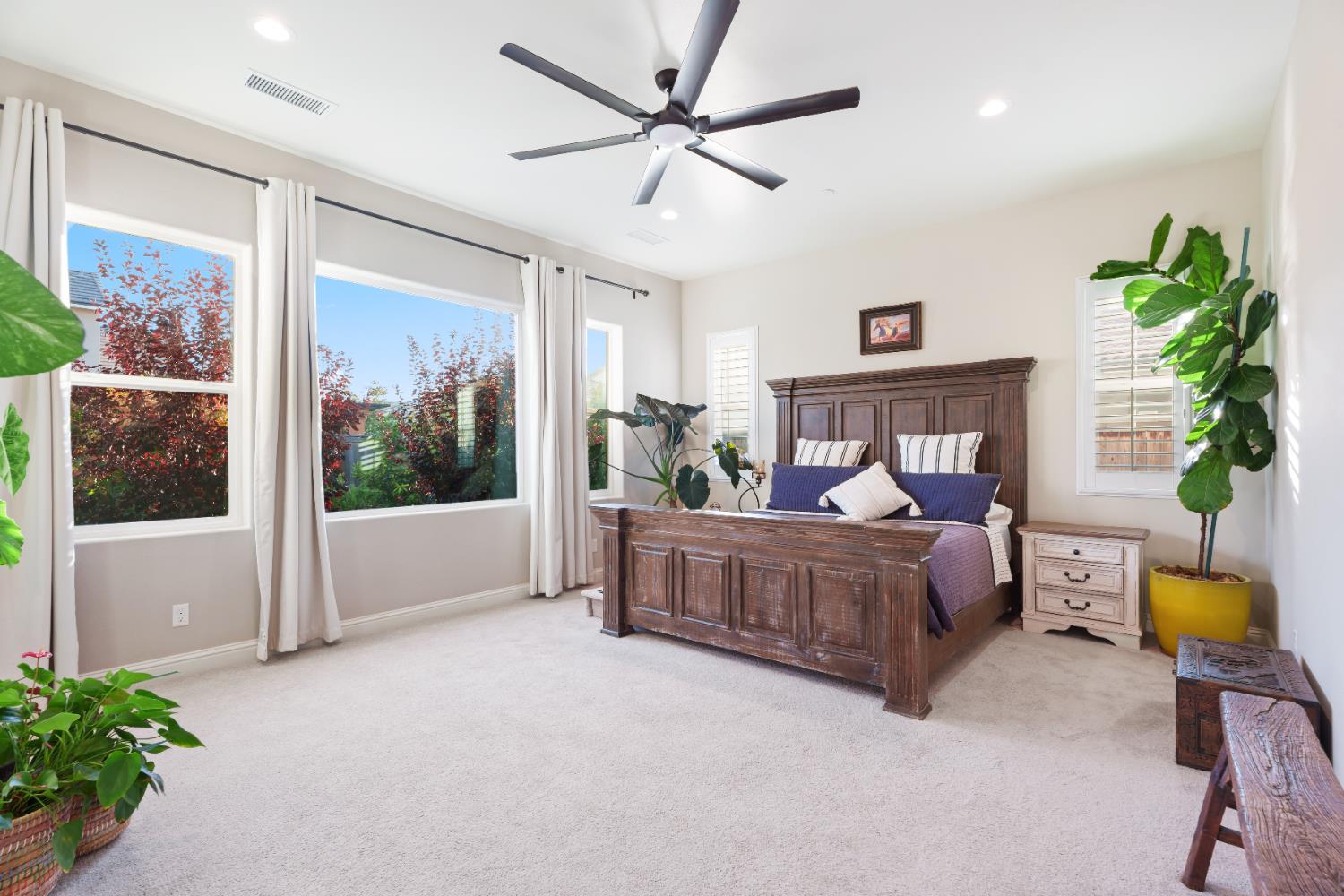 822 Overstone Avenue Madera, CA 93636 - Photo 27 of 49 a bed room with a bed and a window