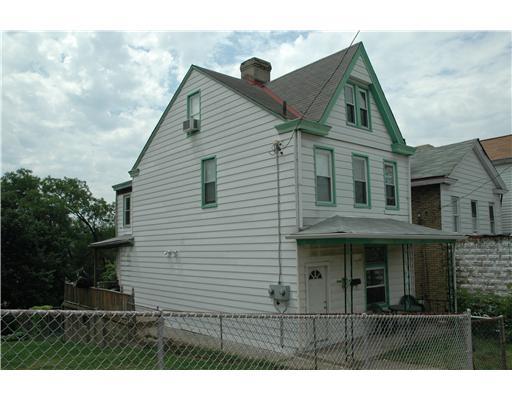 Exterior Front. 2 Units, 1 BR unit downstairs and 2 BR unit upstairs. Fully renovated and tenant occupied. Great investment and great income. Call for details and appointment