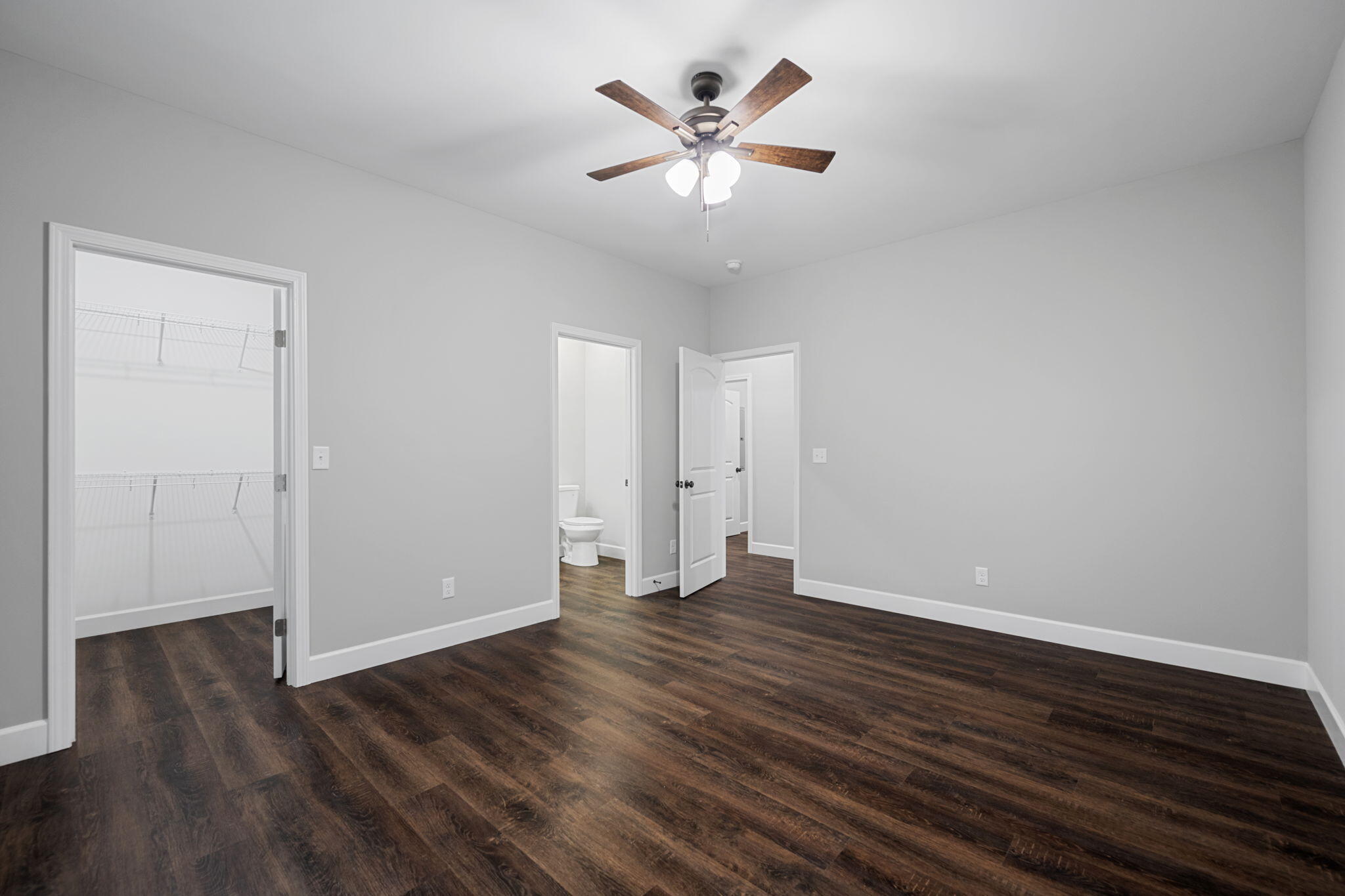 2116 Sharp Street Chattanooga, TN 37404 - Photo 19 of 27 8- 3 Primary Angled View