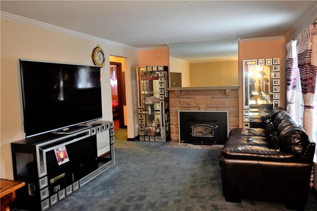 1005 Milton Road Castle Shannon, PA 15234 - Photo 2 of 23 Gallery Image 2