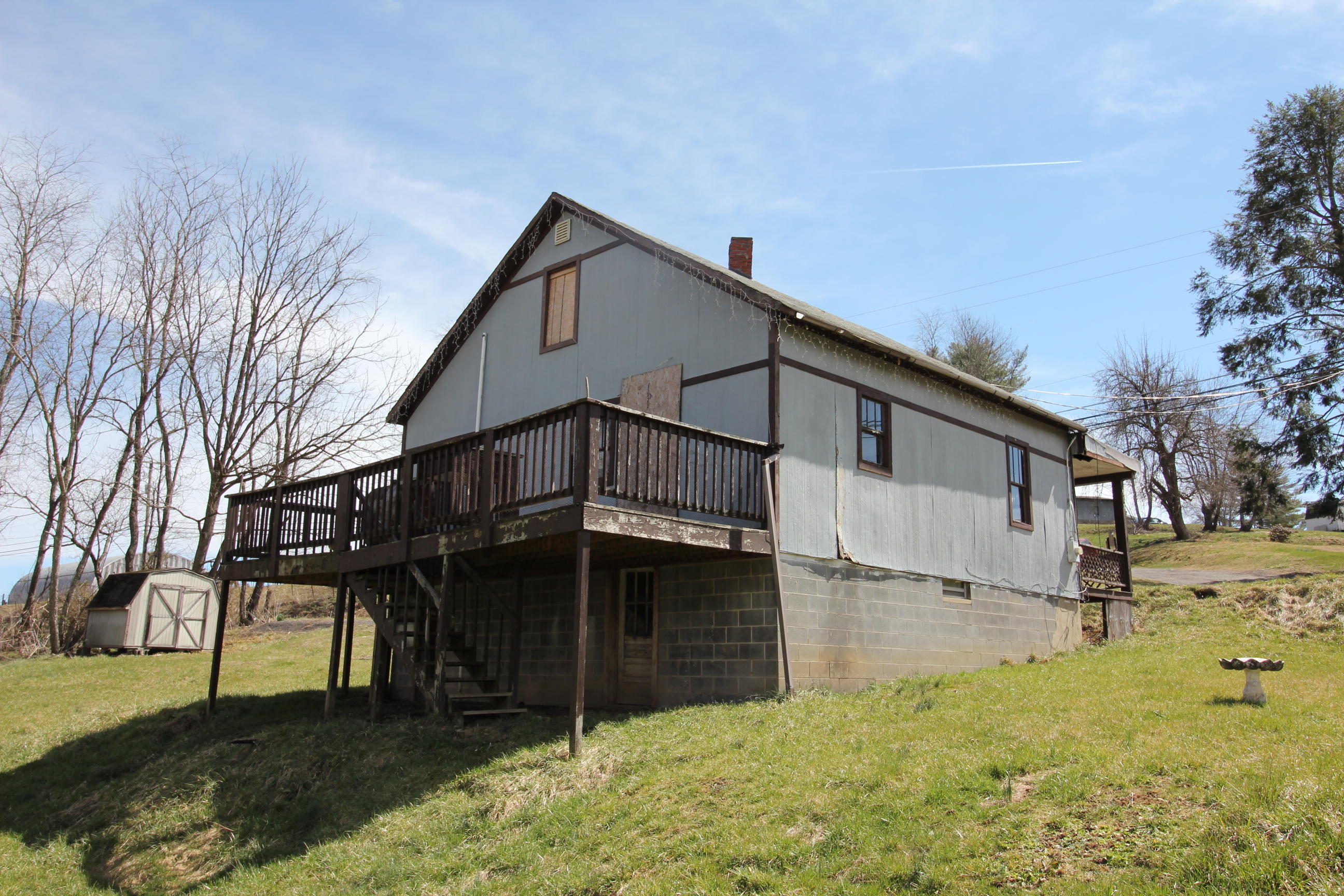 918 Winding Road Fries, VA 24330 - Photo 3 of 15 Back