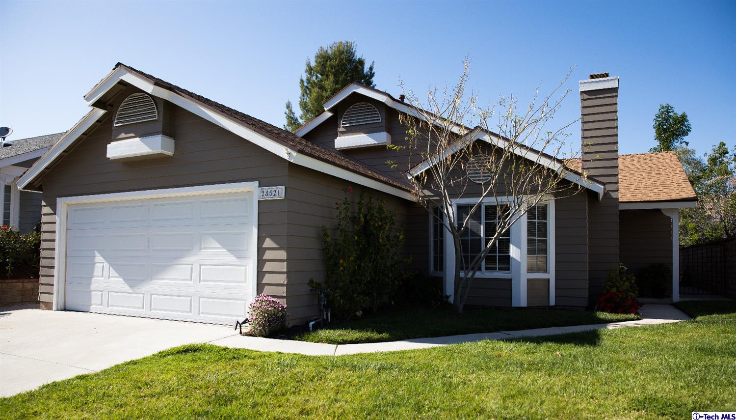 28521 Victoria Road Castaic, CA 91384 - Photo 1 of 36 Gallery Image 1