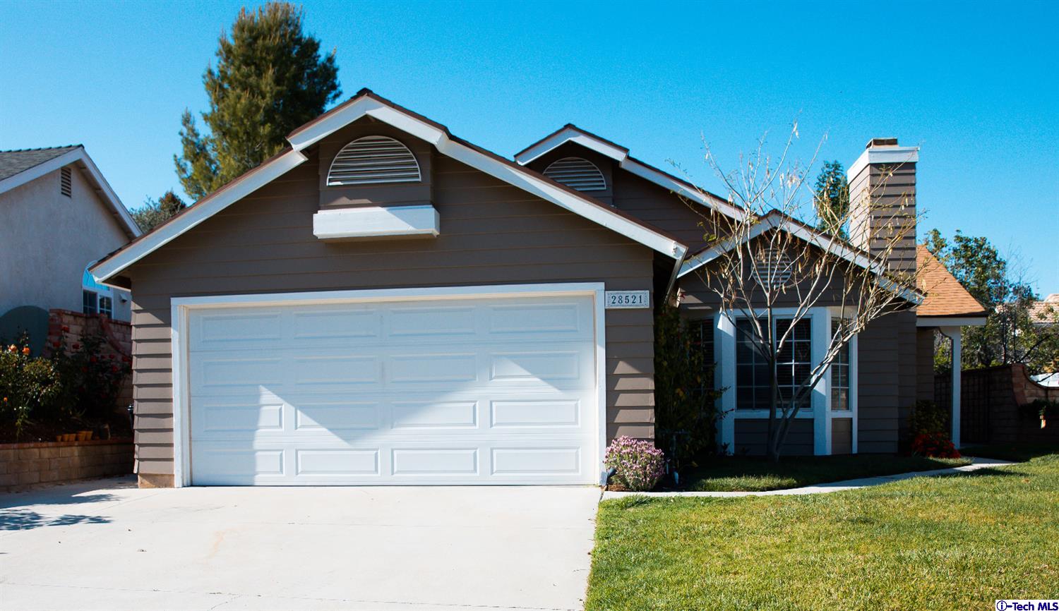 28521 Victoria Road Castaic, CA 91384 - Photo 2 of 36 Gallery Image 2
