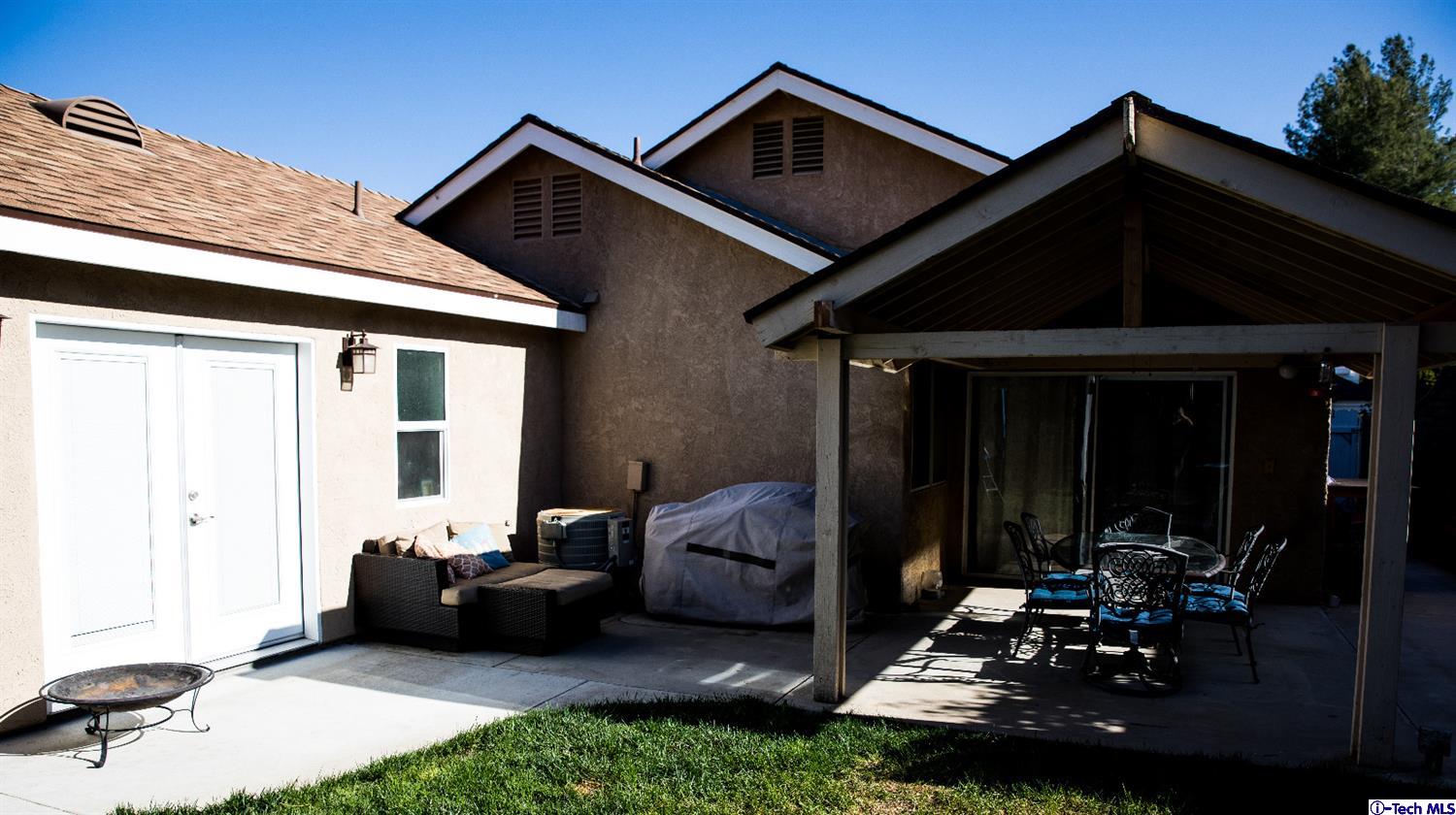 28521 Victoria Road Castaic, CA 91384 - Photo 35 of 36 Gallery Image 35