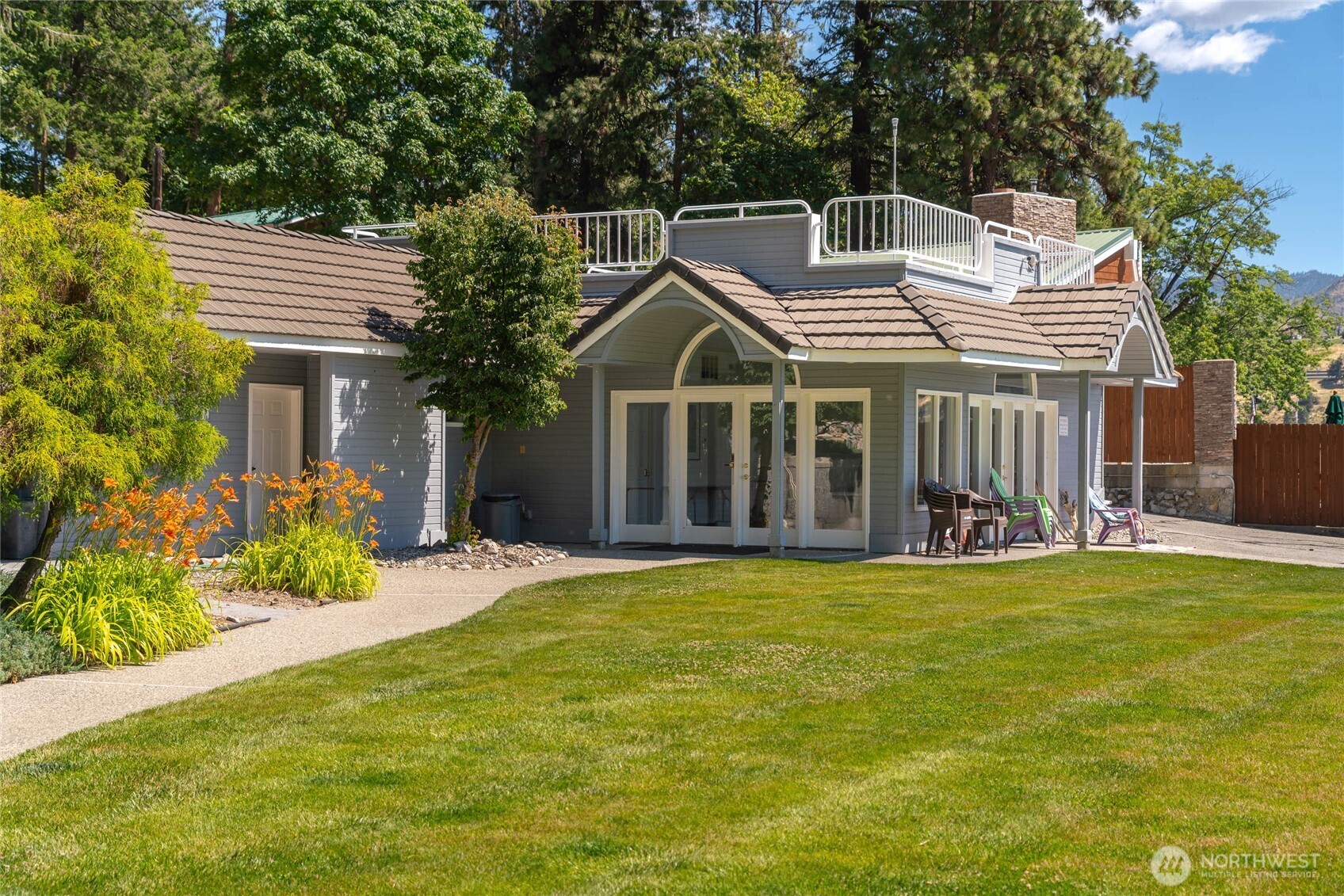 11155 South Lakeshore Road, Unit 17A Chelan, WA 98816 - Photo 23 of 33