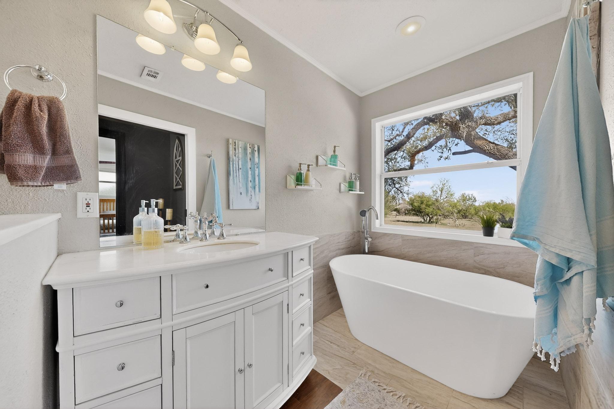 1619 Althaus Ranch Road Johnson City, TX 78636 - Photo 17 of 37