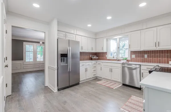 $599,400 | 7416 East Sycamore Street, Evansville, IN 47715