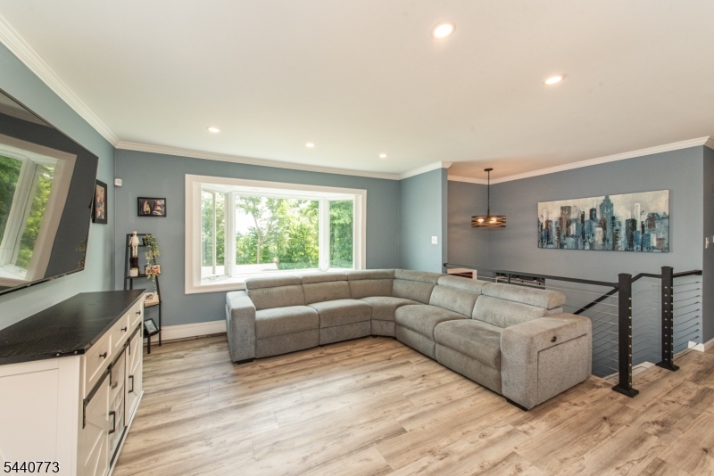 646 Reba Road Mount Arlington, NJ 07850 - Photo 9 of 22