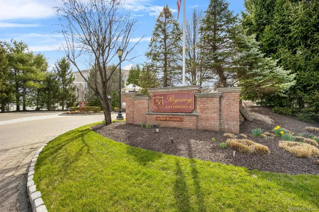 $569,900 | 734 Regency Drive, Fishkill, NY 12524