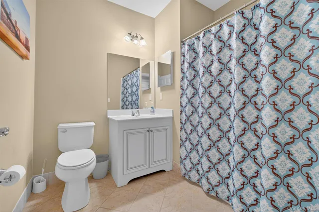 $569,900 | 734 Regency Drive, Fishkill, NY 12524