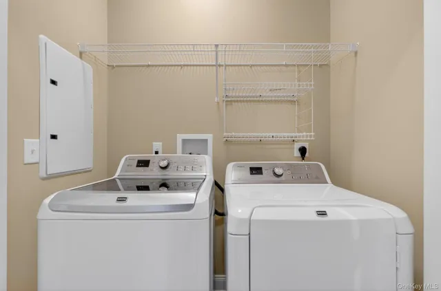 $569,900 | 734 Regency Drive, Fishkill, NY 12524