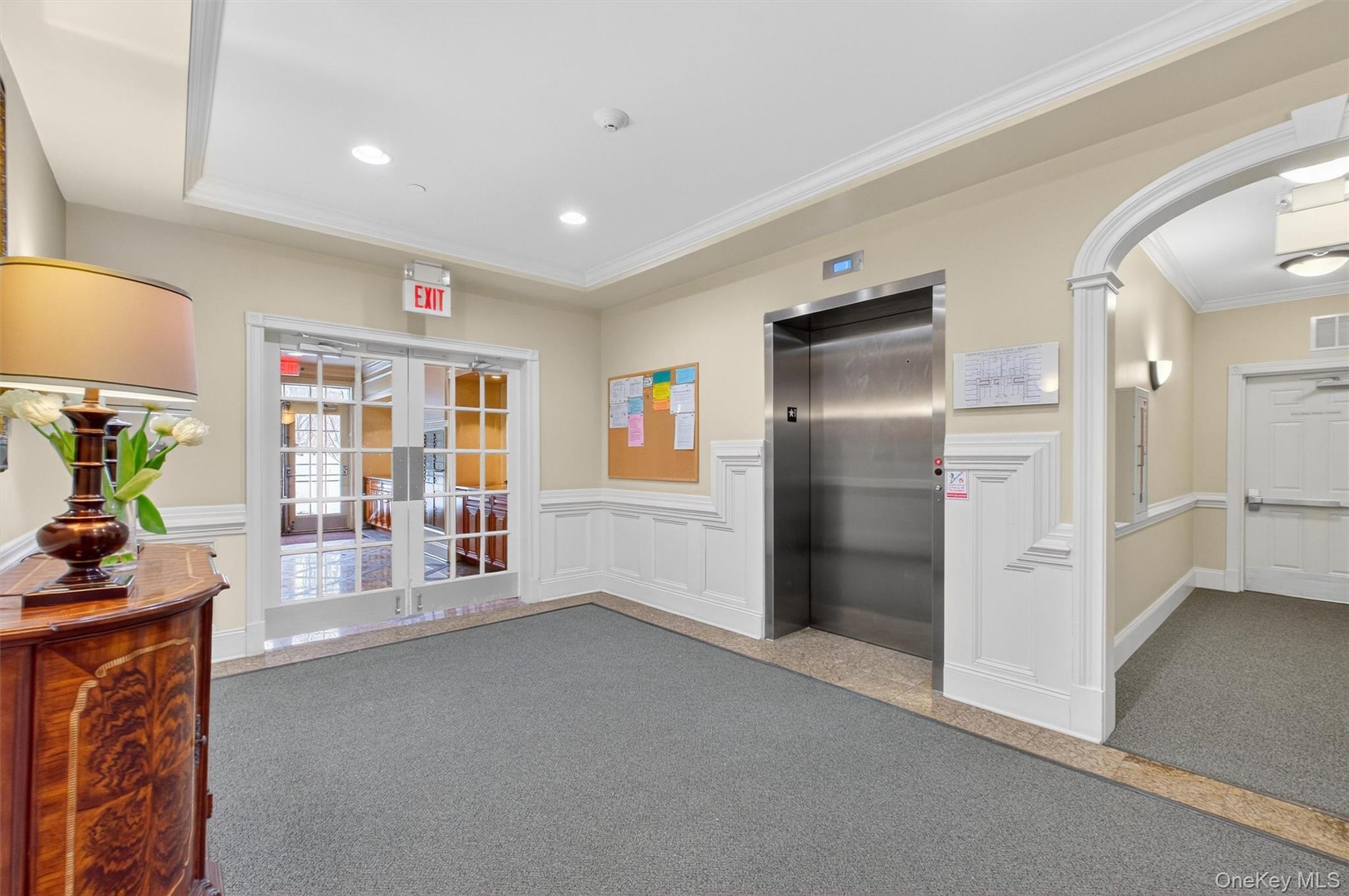 734 Regency Drive Fishkill, NY 12524 - Photo 4 of 49