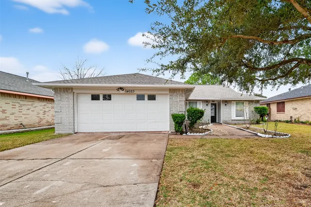 $1,850 | 14023 Bay Gardens Drive, Sugar Land, TX 77498