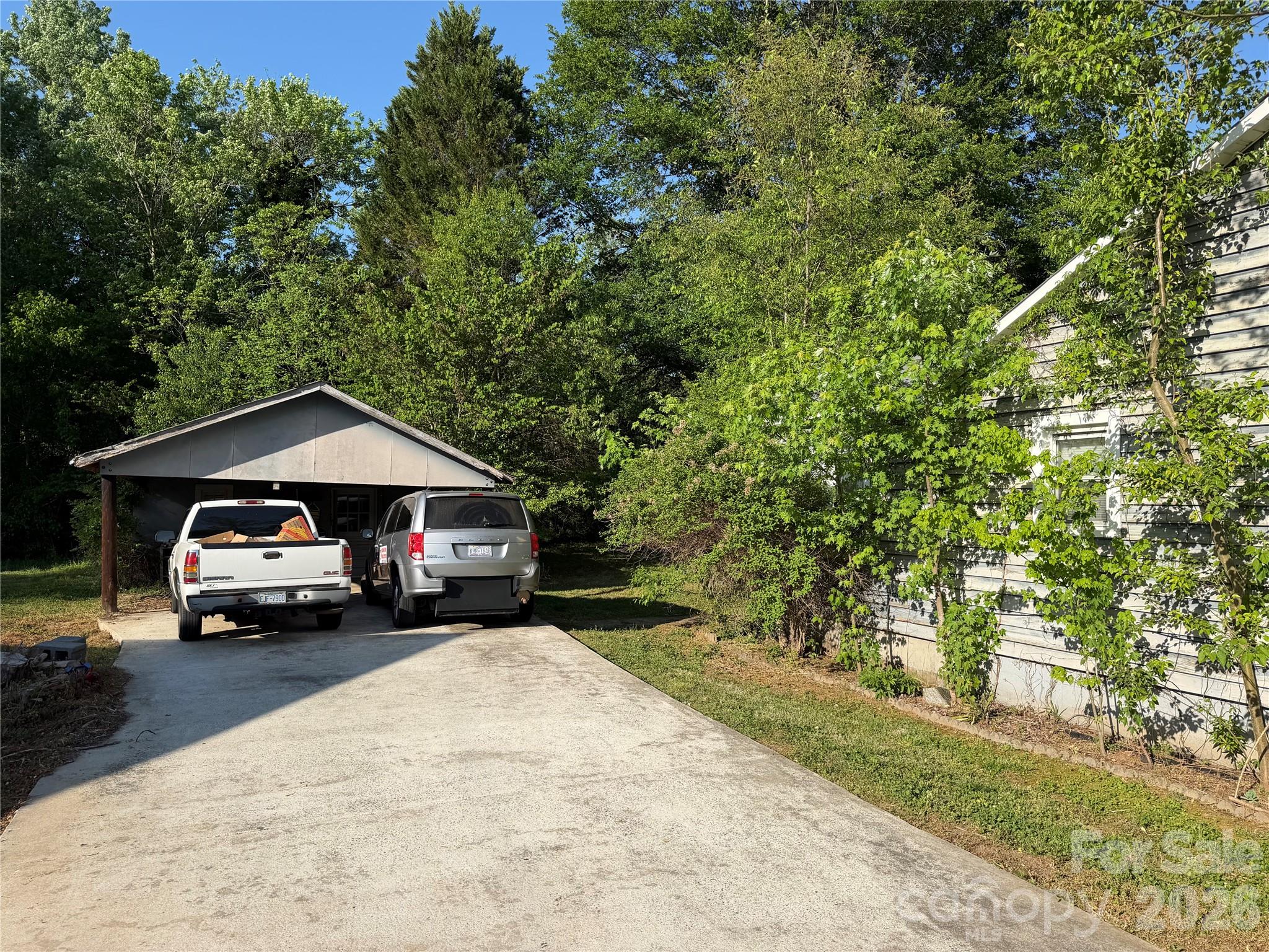 141 Walker Road Morganton, NC 28655 - Photo 3 of 24