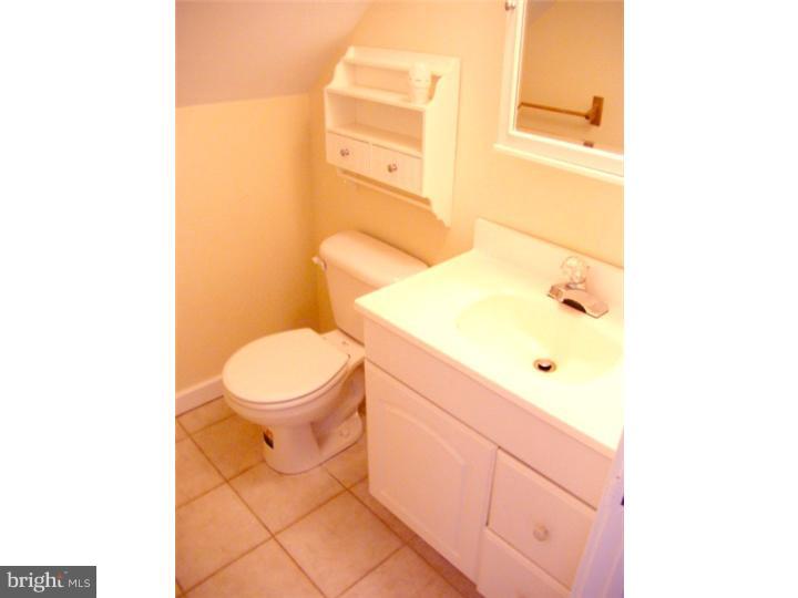 3110 East County Line Road Hatboro, PA 19040 - Photo 11 of 15 Bathroom