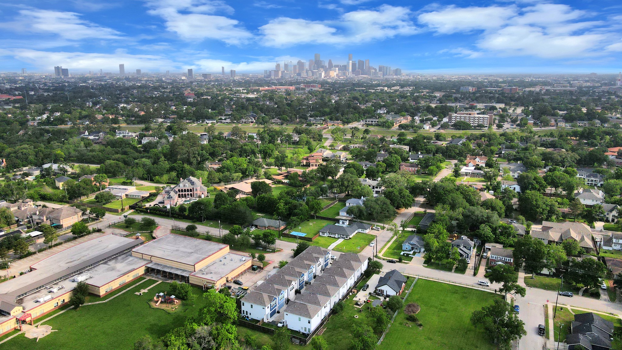 3622 Griggs Road Houston, TX 77021 - Photo 29 of 30 an aerial view of multiple house