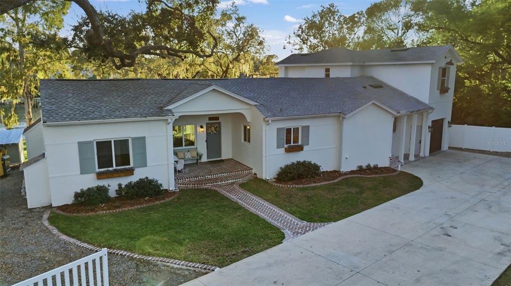 344 West Rio Vista Court Tampa, FL 33604 - Photo 2 of 68