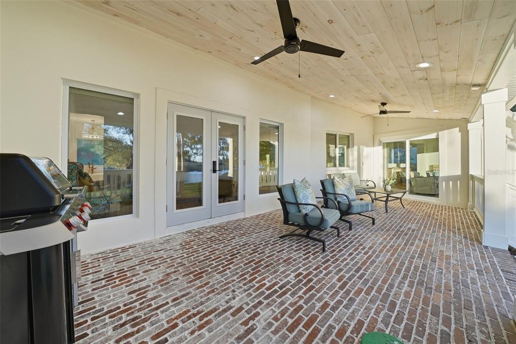 344 West Rio Vista Court Tampa, FL 33604 - Photo 42 of 68
