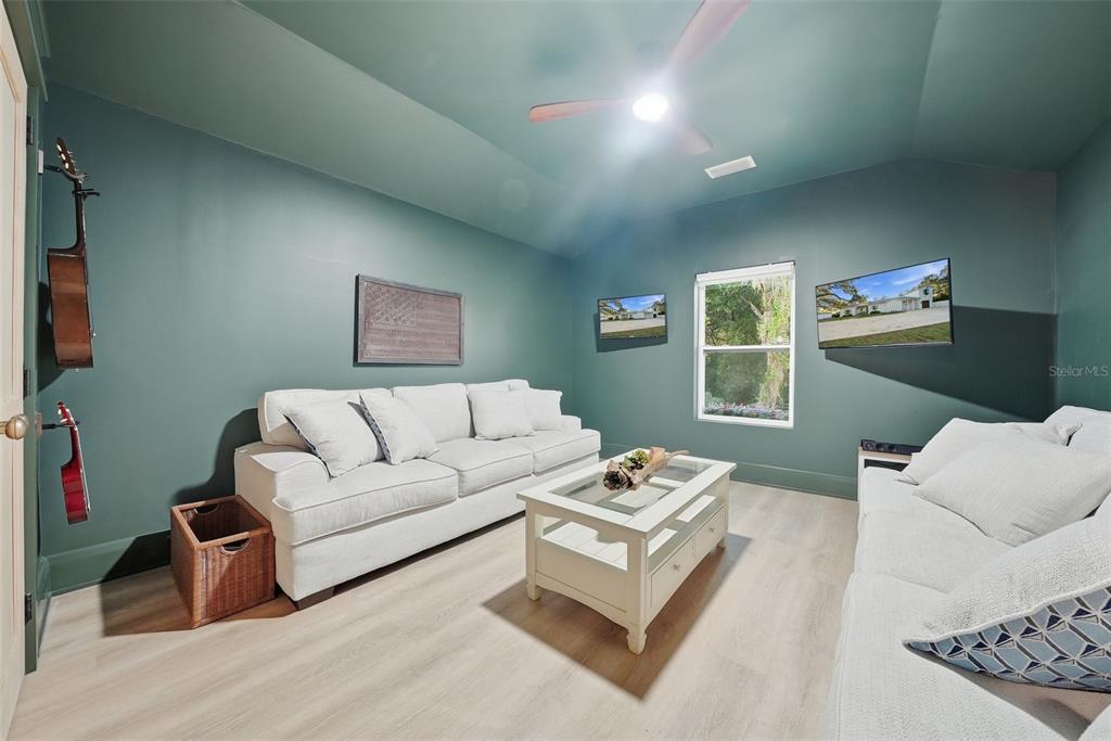 344 West Rio Vista Court Tampa, FL 33604 - Photo 50 of 68