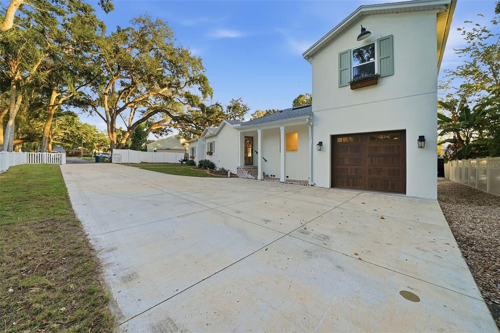 344 West Rio Vista Court Tampa, FL 33604 - Photo 6 of 68