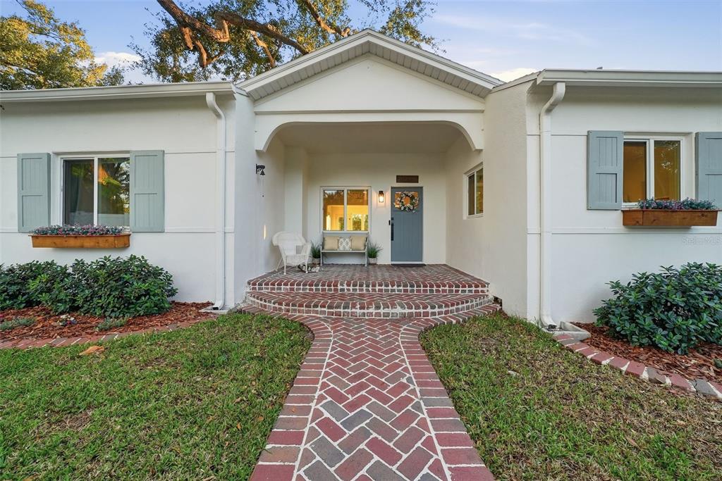 344 West Rio Vista Court Tampa, FL 33604 - Photo 10 of 68