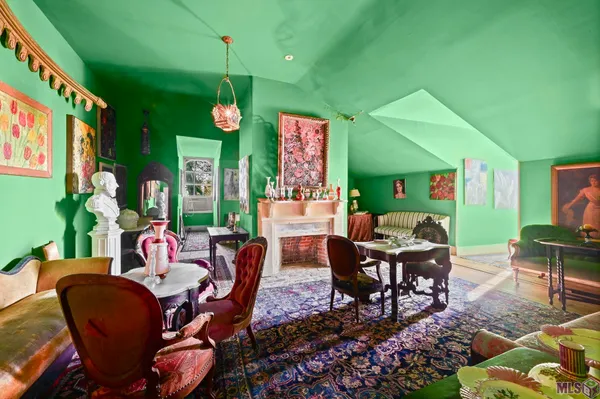 $1,025,000 | 5528 East La Highway, Batchelor, LA 70715