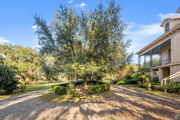 $975,000 | 5528 East La Highway, Batchelor, LA 70715