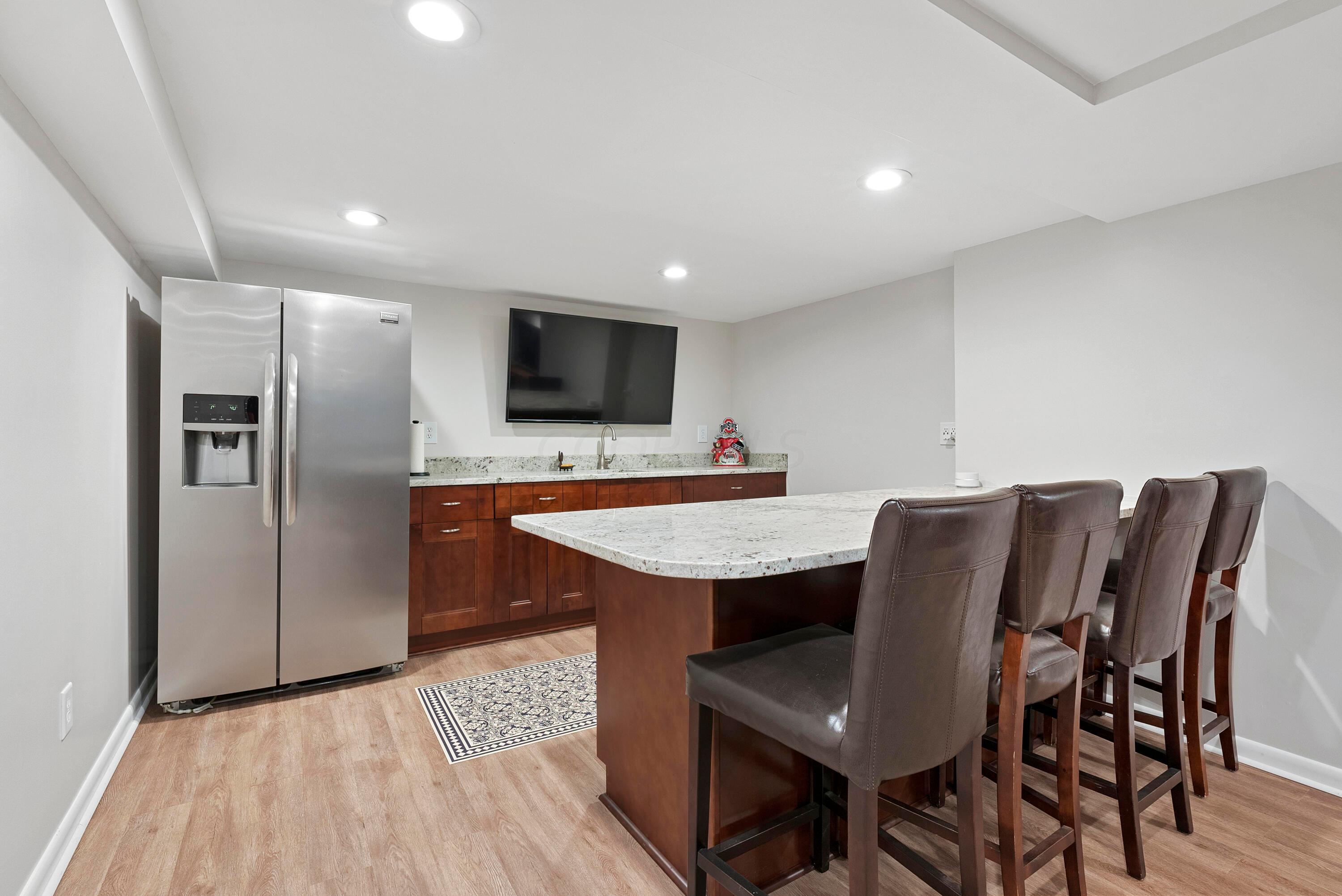 3780 Mountview Road Columbus, OH 43220 - Photo 26 of 41 Finished Basement