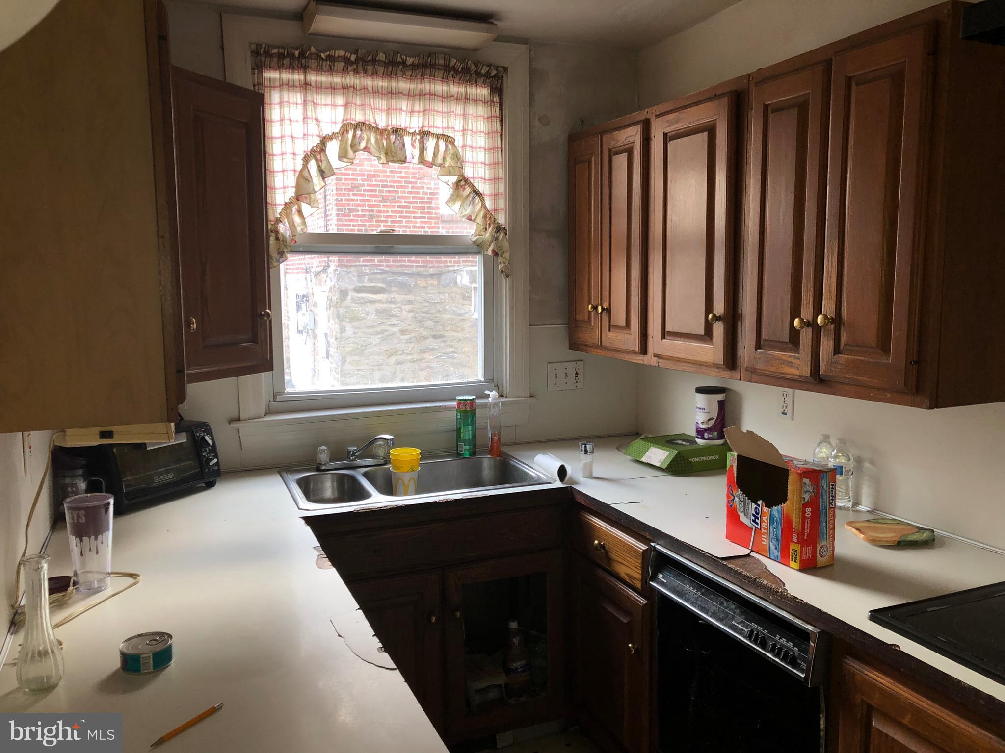 309 St Laurence Road Upper Darby, PA 19082 - Photo 3 of 8 Gallery Image 3