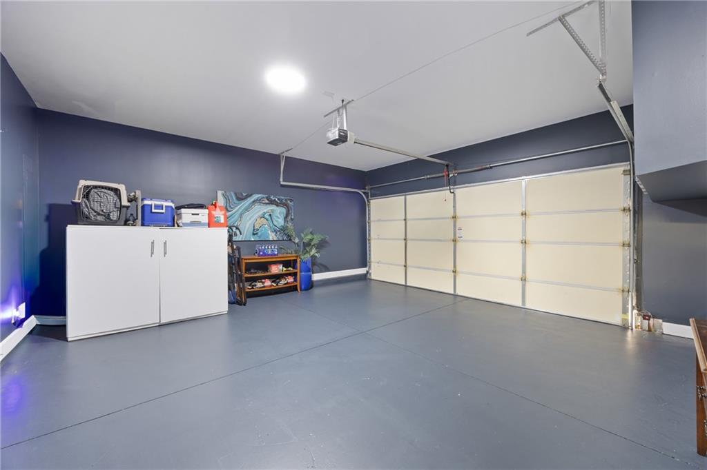 2871 Overlook Way Atlanta, GA 30324 - Photo 19 of 32 a view of a garage