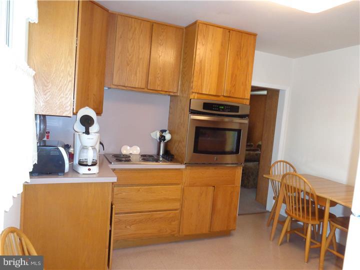 125 East Clements Bridge Road Runnemede, NJ 08078 - Photo 7 of 11 Kitchen