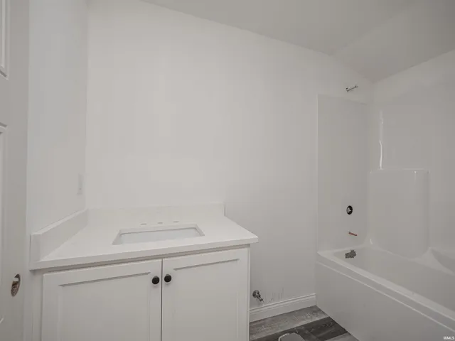 $3,500 | 3539 Sand Drive, Newburgh, IN 47630