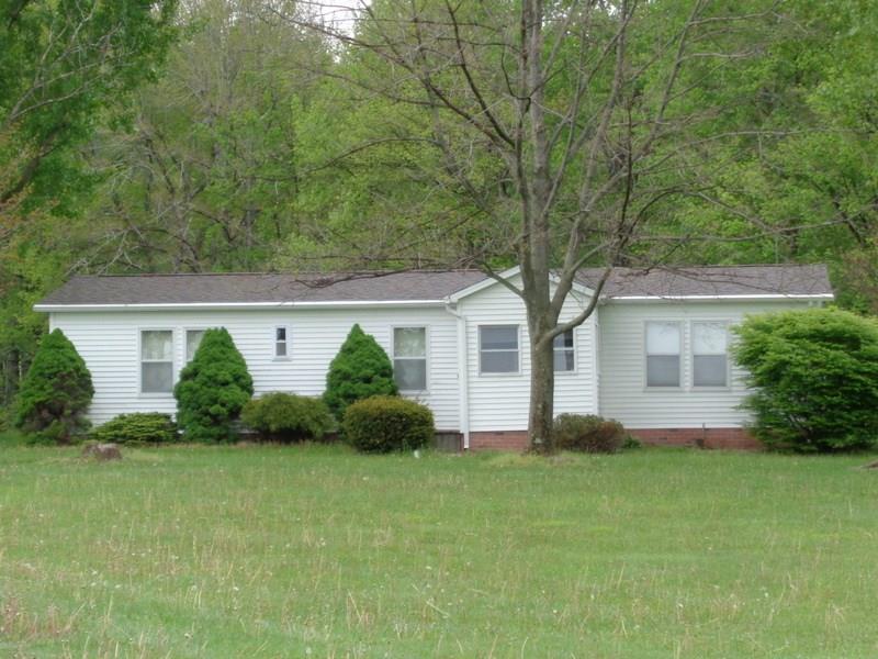 4614 Snake Road Jamestown, PA 16134 - Photo 2 of 18 Gallery Image 2