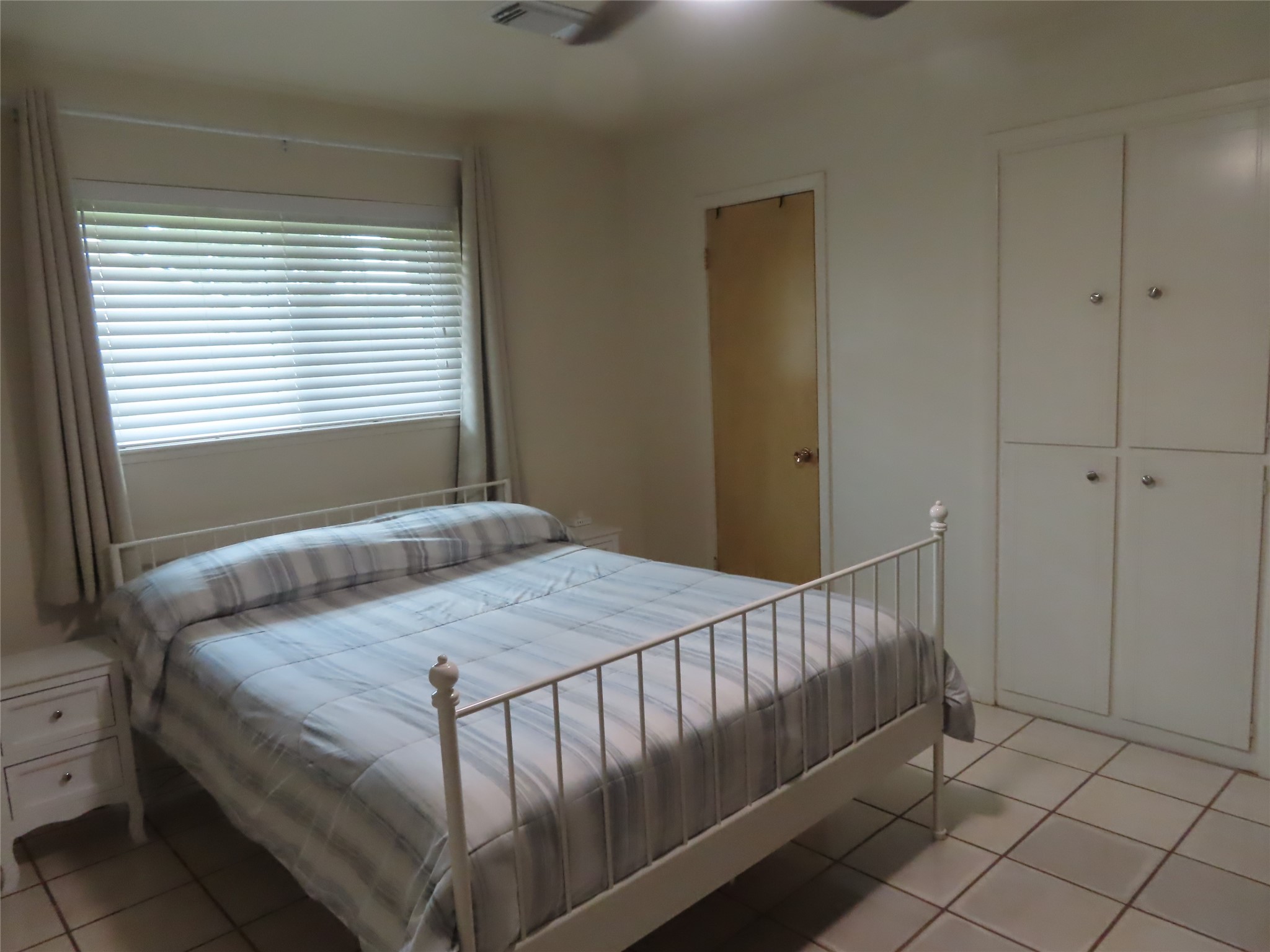 14207 Foxford Way Houston, TX 77015 - Photo 9 of 24