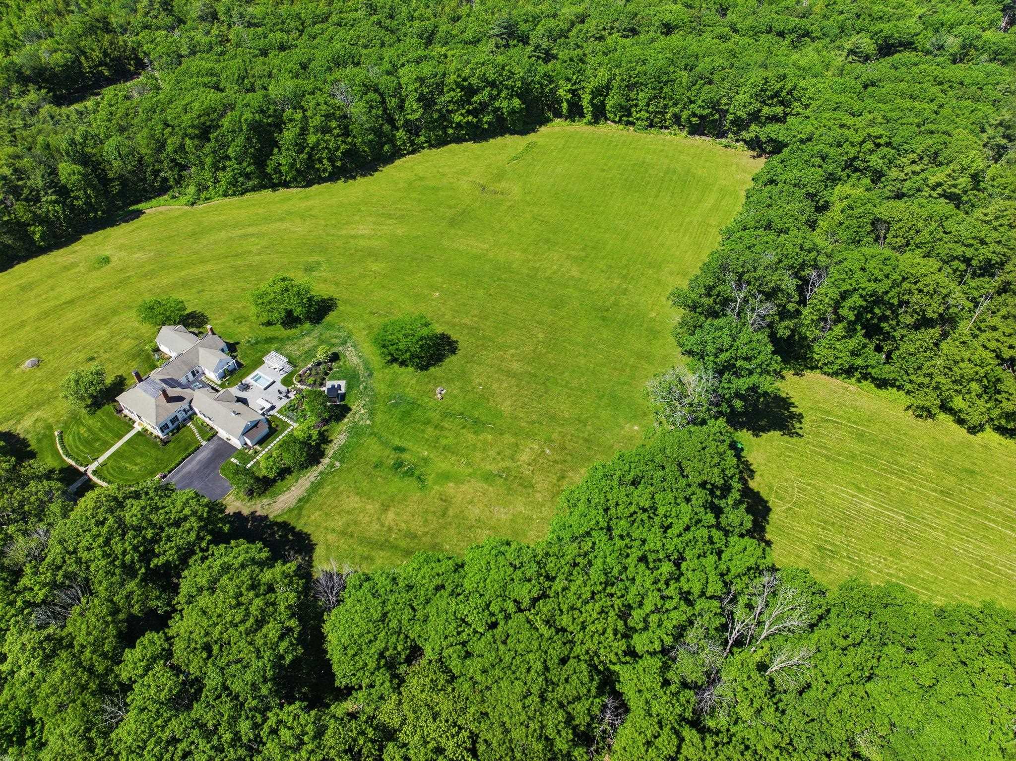 509 Wilton Road, Unit 16 017 Peterborough, NH 03458 - Photo 5 of 47