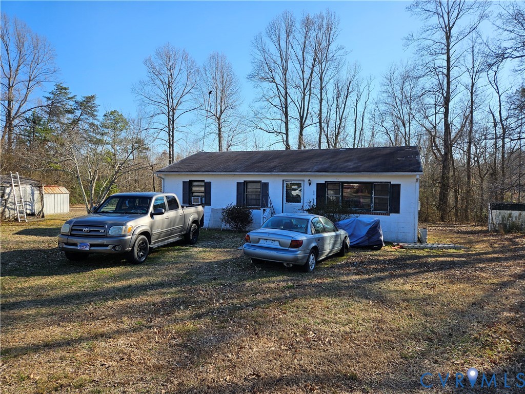 11489 Railroad Lane Ruther Glen, VA 22546 - Photo 2 of 9 Gallery Image 2