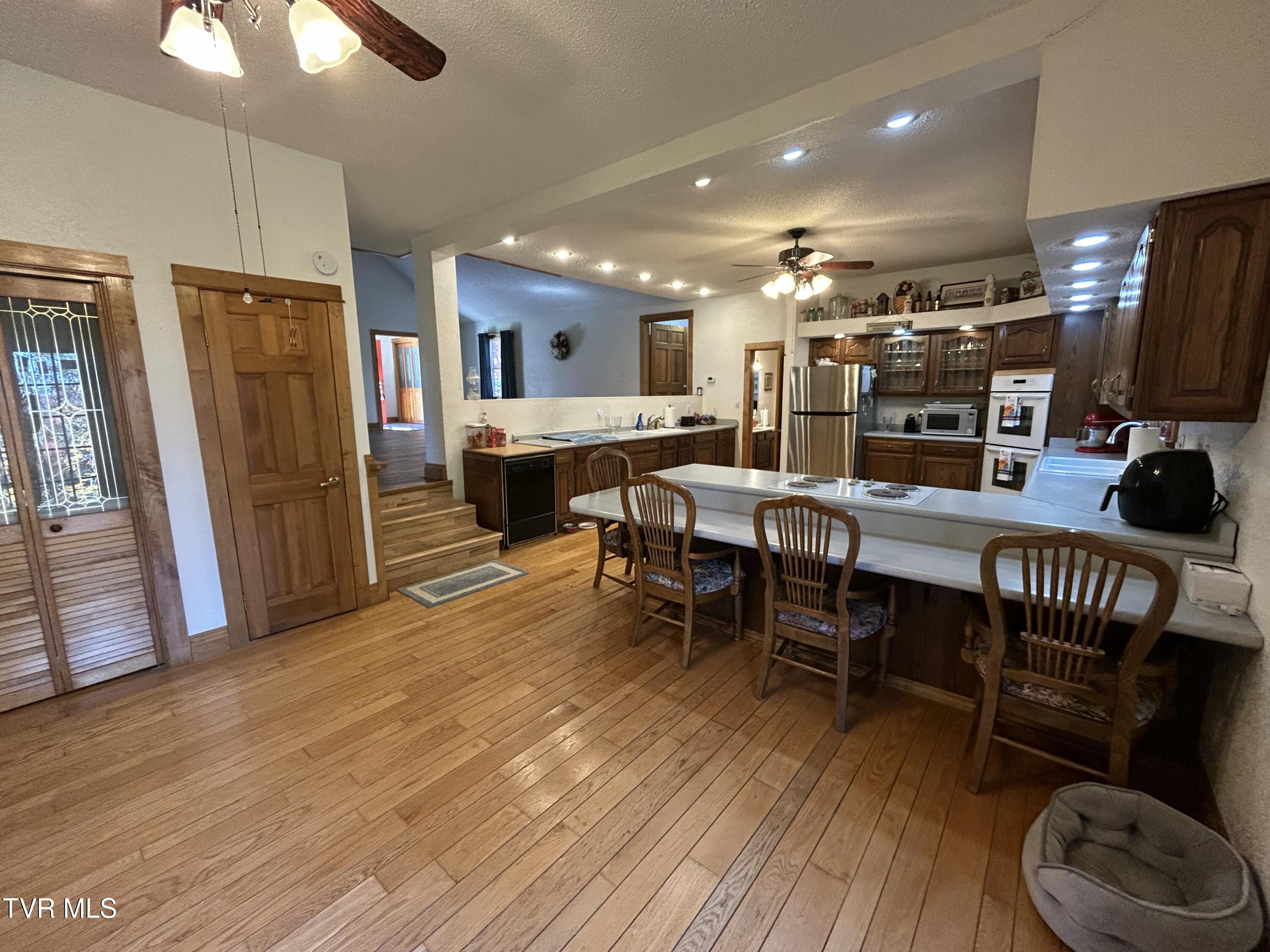 7503 Strawberry Mountain Road Wise, VA 24293 - Photo 13 of 36 IMG_2158