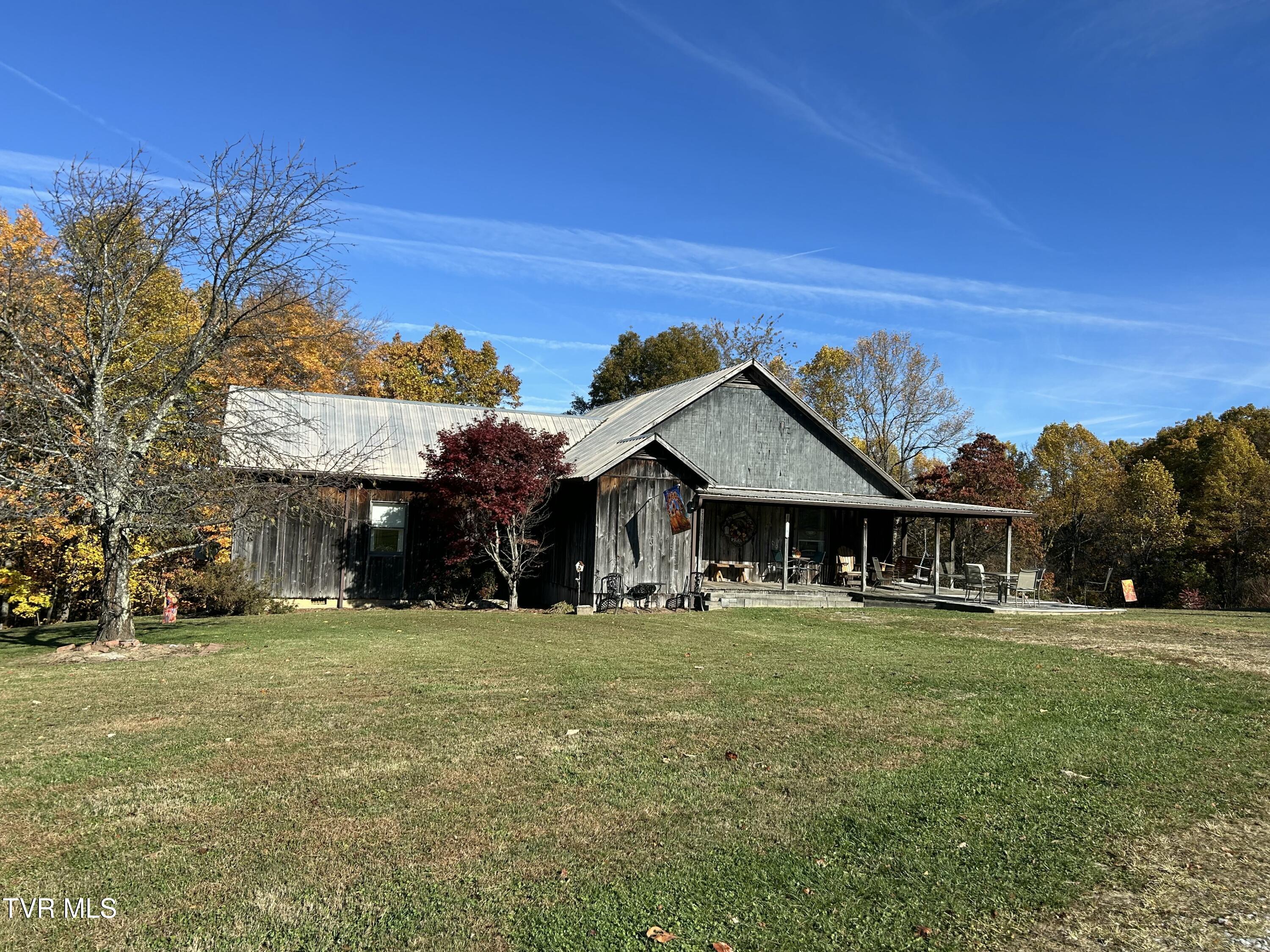 7503 Strawberry Mountain Road Wise, VA 24293 - Photo 2 of 36 IMG_2128