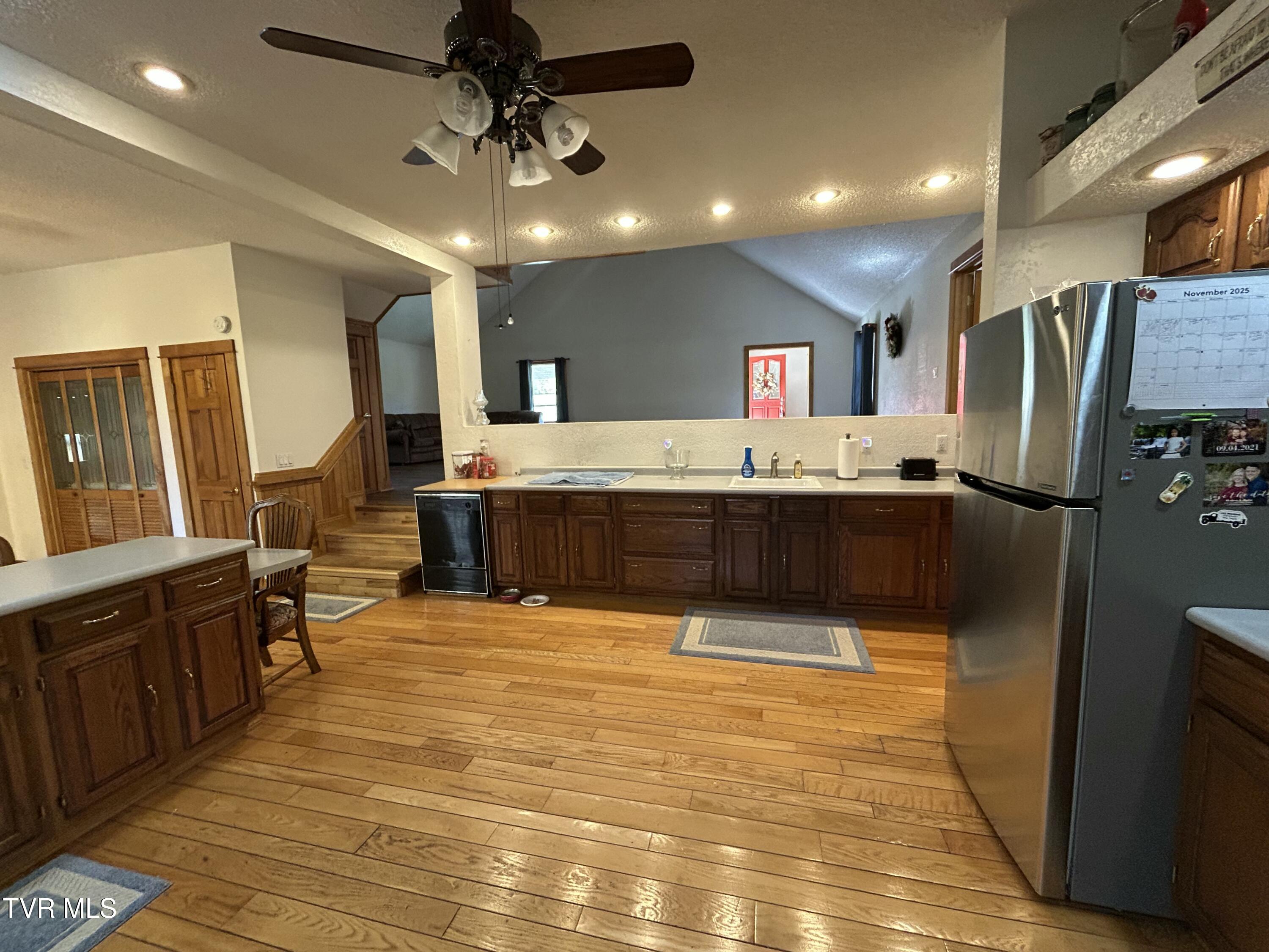 7503 Strawberry Mountain Road Wise, VA 24293 - Photo 25 of 36 IMG_2149